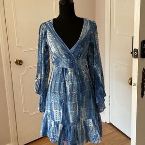 Betsey Johnson Blue Patterned Long Sleeve Dress